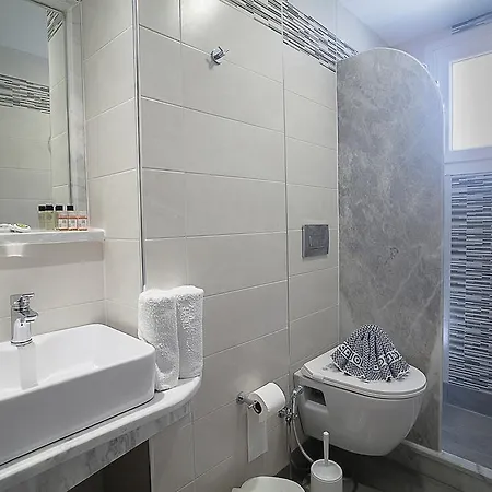 Amaryllis Hotel Períssa