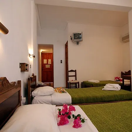 Amaryllis Otel Perissa (Santorini)