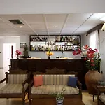 Amaryllis Hotel 3*