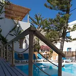 Amaryllis Hotel Perissa (Santorini)