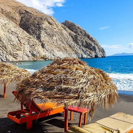 Amaryllis 3* Perissa (Santorini)