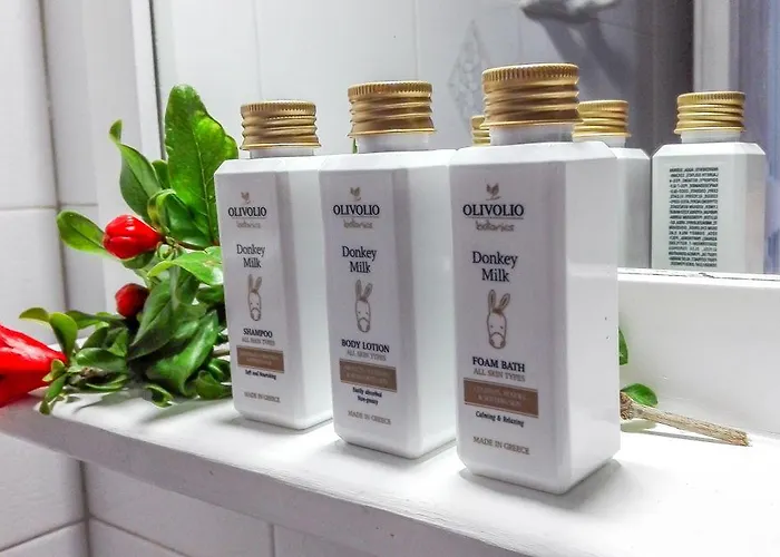 Amaryllis Perissa (Santorini)